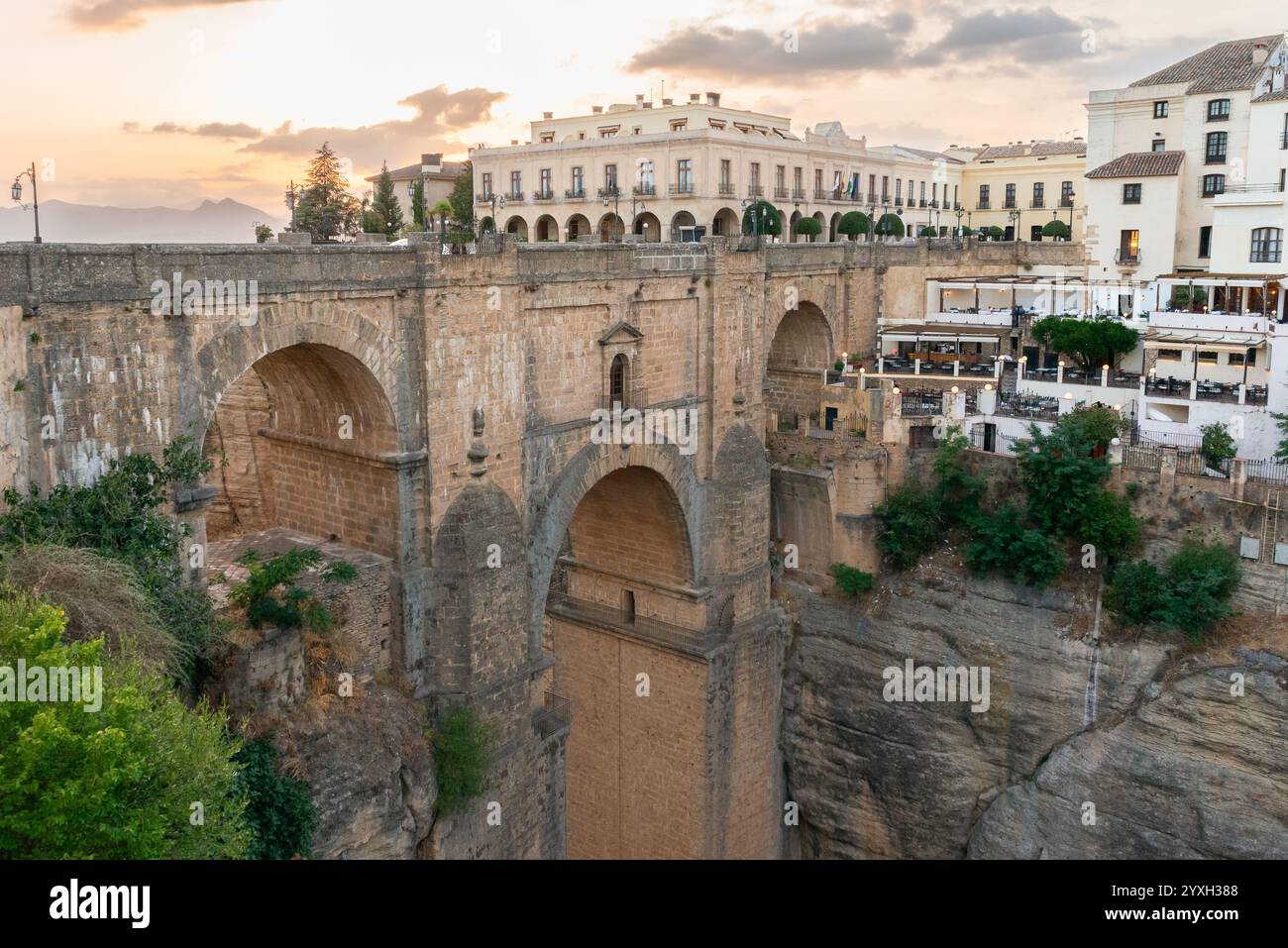 Vue sur le nouveau pont de Ronda, Andalousie, Espagne Banque D'Images