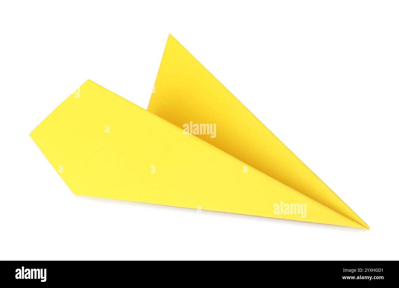 Un avion en papier jaune fait à la main isolé sur blanc Banque D'Images Un avion en papier jaune fait à la main isolé sur blanc Banque D'Images
