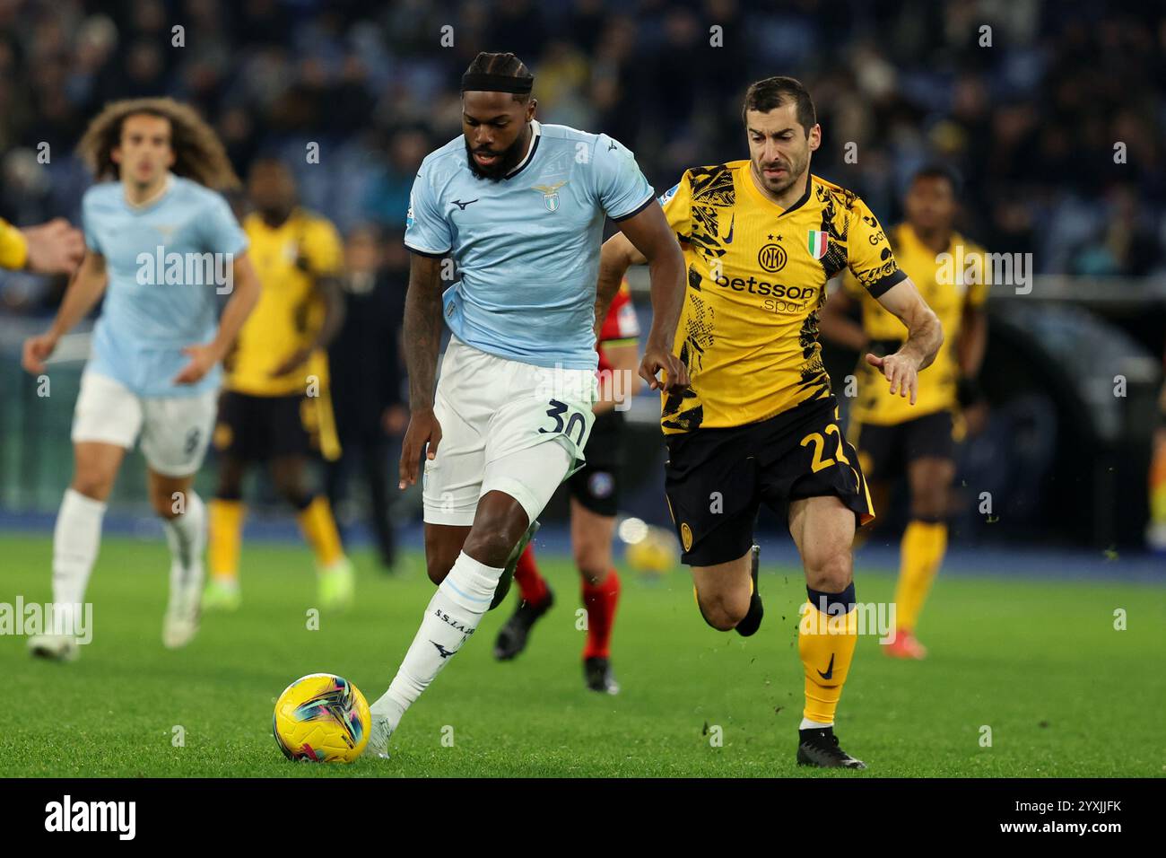 Rome, Italie. 16 décembre 2024. Nuno Tavares du Lazio vu en action lors du championnat italien de football Serie A Enilive 2024-2025 match SS Lazio vs FC Internazionale au Stadio Olimpico. Résultat final 0-6 pour FC Inter (photo de Marco Iacobucci/SOPA images/SIPA USA) crédit : SIPA USA/Alamy Live News Banque D'Images