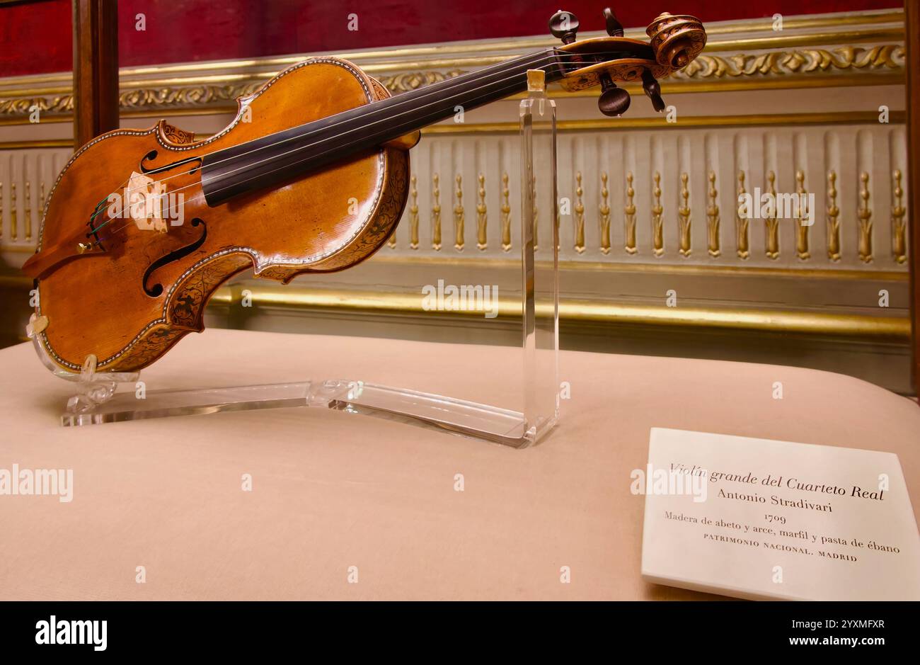 Instrument de musique 1709 violon Stradivarius d'Antonio Stradivari toujours joué sur l'exposition Palais Royal Madrid Espagne Europe Banque D'Images