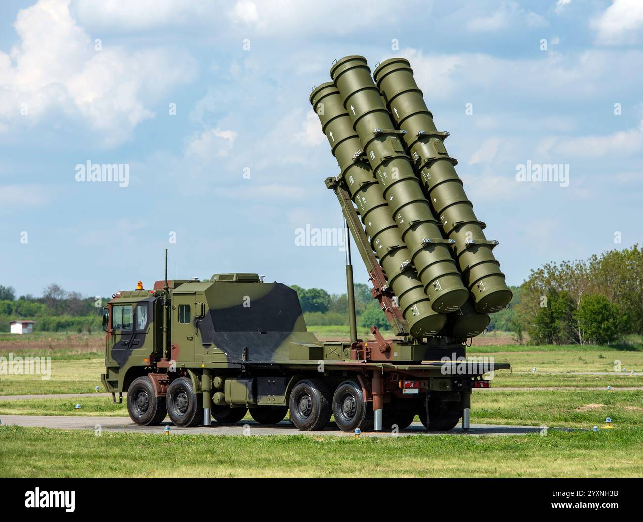 Système de missiles de défense aérienne FK-3 des forces armées serbes. Banque D'Images