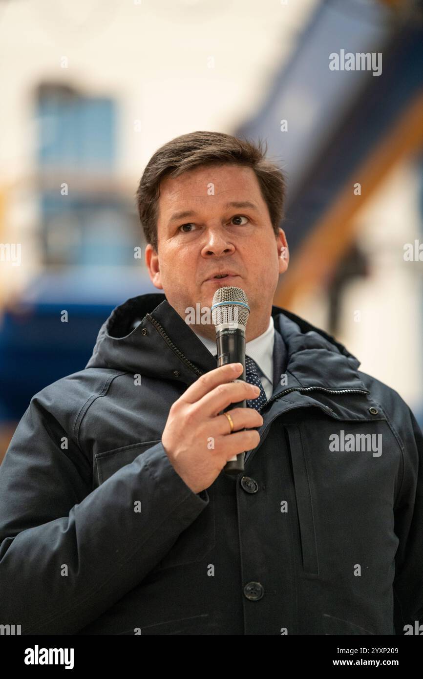 Insolvenzanwalt Christoph Morgen ist jetzt Vorstandsvorsitzender der Klimastiftung Mecklenburg-Vorpommern. Archivfoto, Insolvenzverwalter Christoph Morgen in den MV Werften. Pressekonferenz AM 1.03.22 Klimastiftung Mecklenburg-Vorpommern *** avocat en insolvabilité Christoph Morgen est maintenant président du conseil d'administration de la Climate Foundation Mecklenburg-Vorpommern Archive photo, administrateur en insolvabilité Christoph Morgen à la MV Werften Conférence de presse le 1 03 22 Climate Foundation Mecklenburg-Vorpommern 20220301-DSC 8174 Banque D'Images