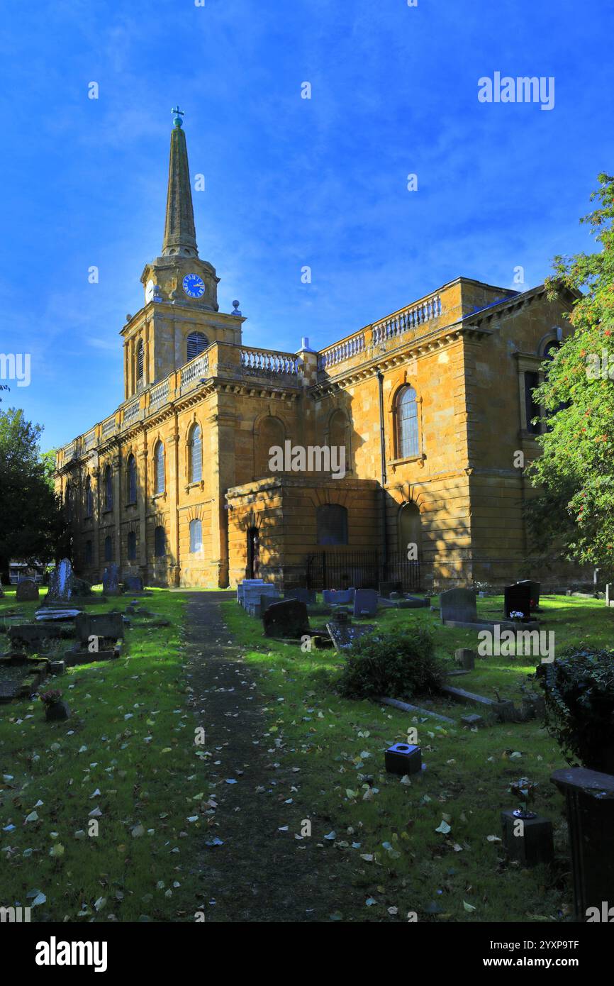 Église Sainte-Croix, Daventry Town, Northamptonshire, Angleterre, Royaume-Uni Banque D'Images