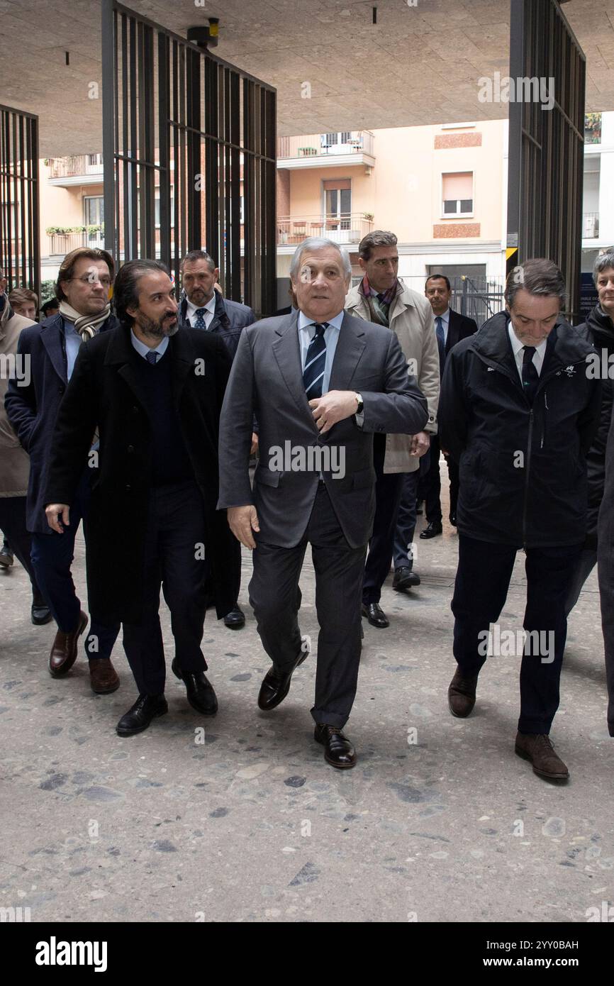 Milan, Italie. 18 décembre 2024. Nella foto da sinistra verso destra Francesco Billari Rettore Bocconi, Antonio Tajani Vicepresidente del Consiglio dei ministri della Repubblica Italiana, Attilio Fontana Presidente Regione LombardiaMilano - Italia - Cronaca Mercoled&#xec;, 18 Dicembre, 2024 (Foto di Marco Ottico/Lapresse) The States General of Diplomacy XVII Milan, Italie - News, News, mercredi 18 décembre 2024 (Live photo/Lapo/Lapamo Banque D'Images