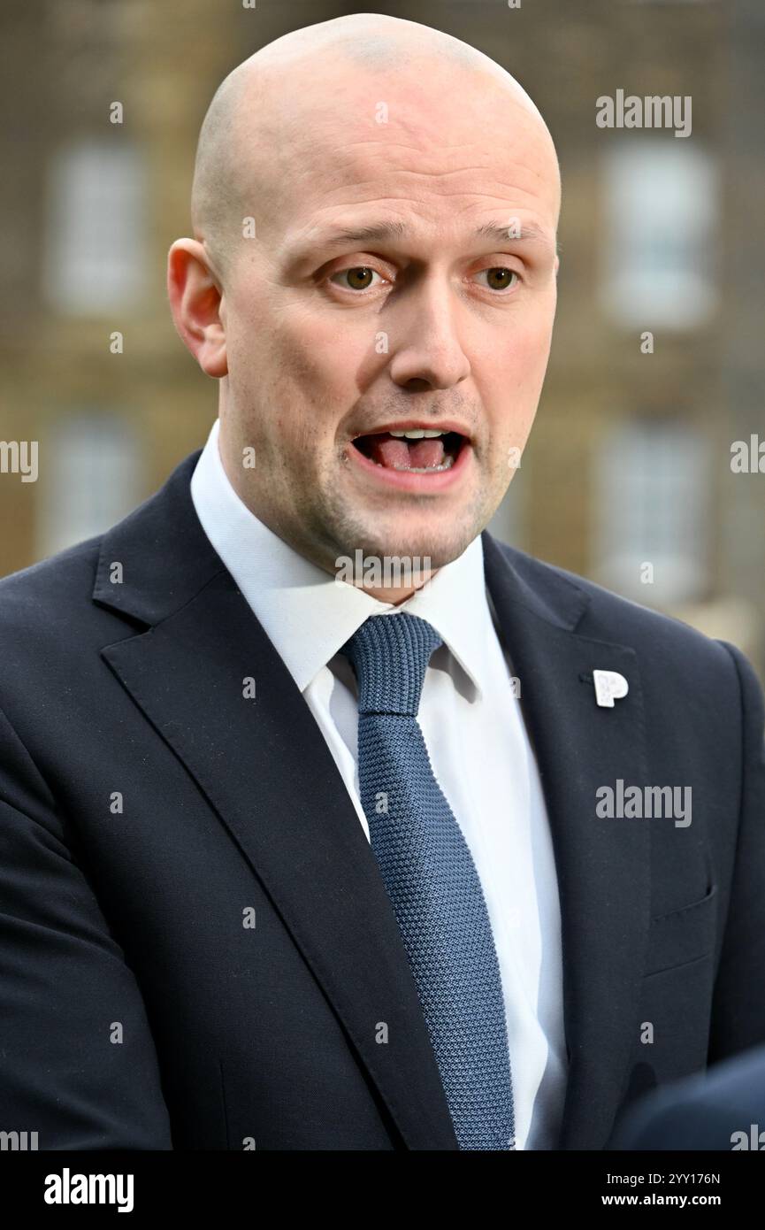 Londres, Royaume-Uni. Politiciens sur College Green : Stephen Flynn, chef du Scottish National Party. M. Flynn a été interviewé sur College Green lorsqu'il a abordé la situation critique des femmes WASPI et a défendu leur cause. Crédit : michael melia/Alamy Live News Banque D'Images