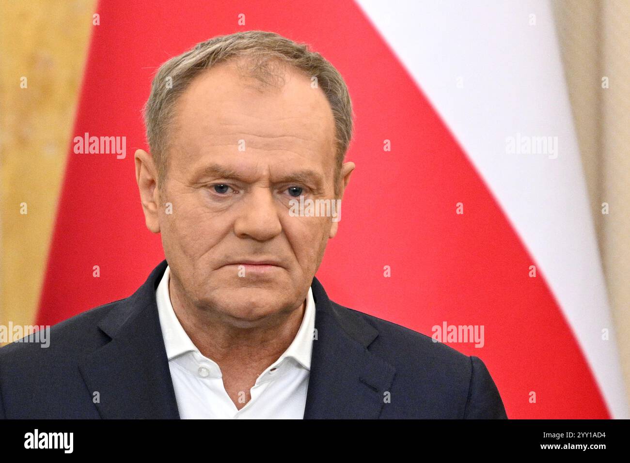 Lviv, Ukraine - 17 décembre 2024 : le premier ministre polonais Donald Tusk lors d'une conférence de presse à Lviv. Banque D'Images