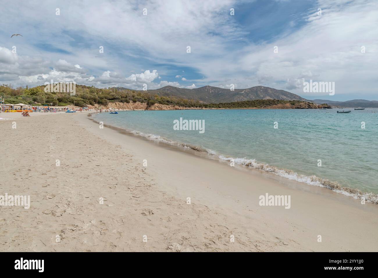 La longue plage de sable de Porto Tramatzu, Teulada, Italie Banque D'Images