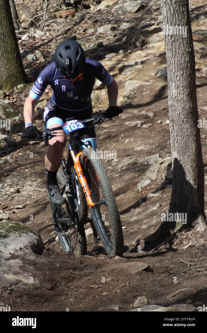 XCO Race dans les collines de Windrock Bicycle Park à Oliver Springs, Tennessee, États-Unis. Festival national du vélo du Tennessee Banque D'Images