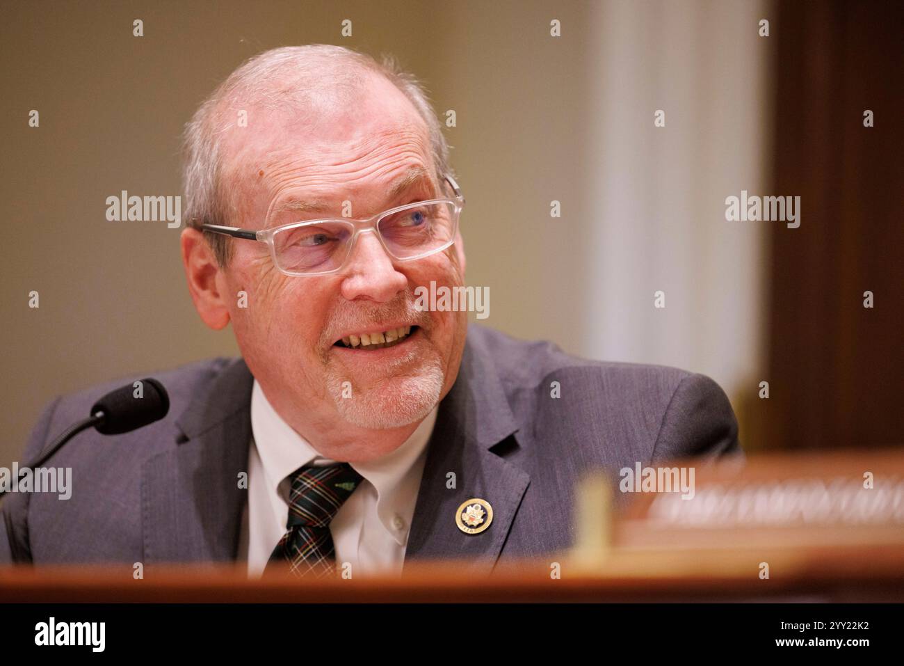 Washington, États-Unis. 18 décembre 2024. Le représentant AMÉRICAIN Morgan Griffith (R-va) est vu lors d'une audition de la Commission de la Chambre sur l'administration de la Chambre sur l'ingérence étrangère dans les élections américaines, à Washington, DC, le mercredi 18 décembre, 2024. (photo d'Aaron Schwartz/Sipa USA). Crédit : Sipa USA/Alamy Live News Banque D'Images