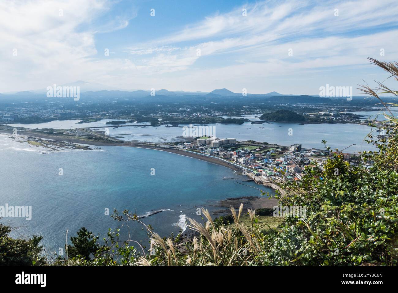 Vue du sommet de la montagne Seongsan Ilchulbong (Sunrise Peak), île de Jeju, Corée du Sud Banque D'Images