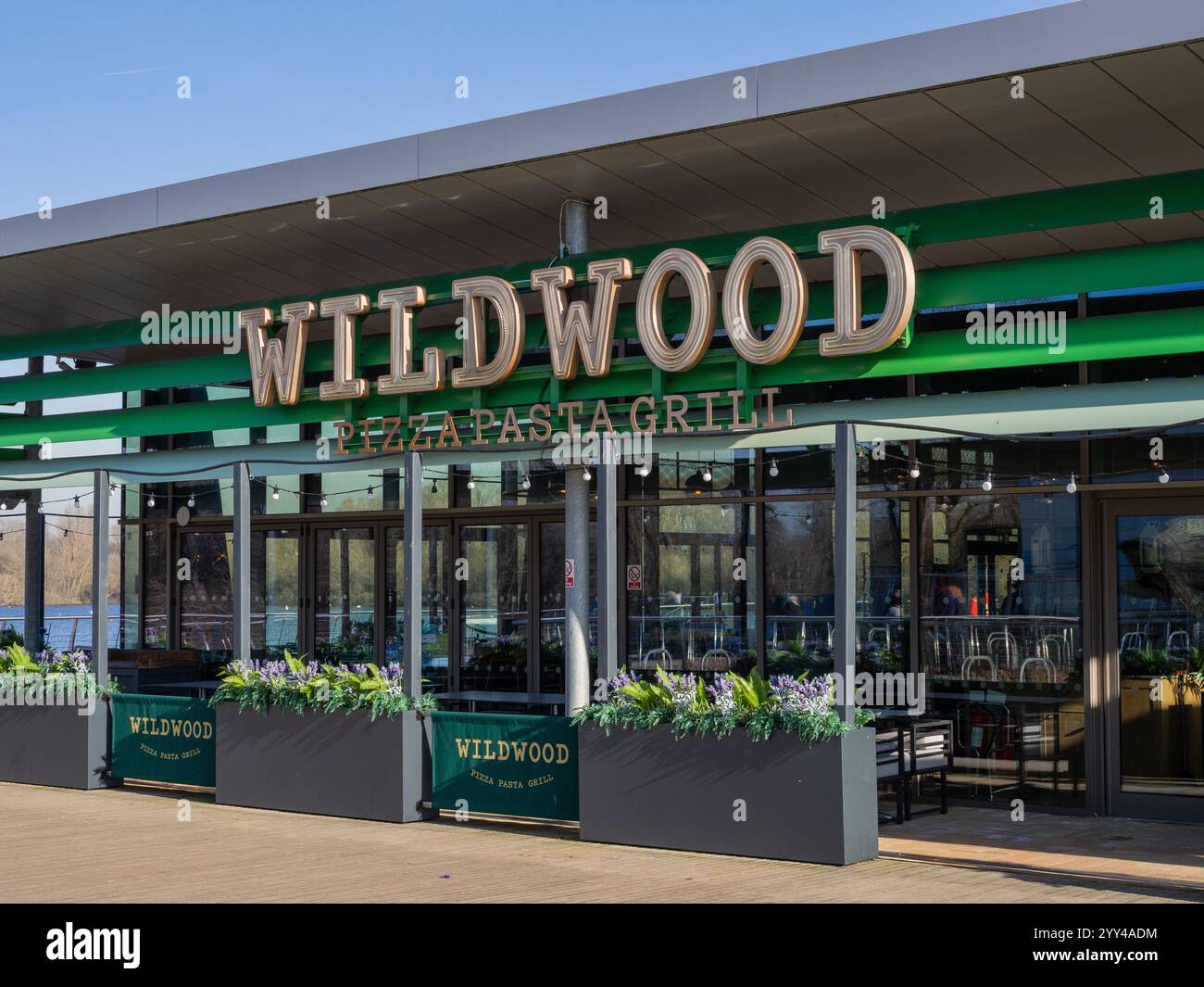 Façade de Wildwood, Pizza Pasta and Grill, Restaurant, Rushden Lakes, Northamptonshire, Royaume-Uni Banque D'Images