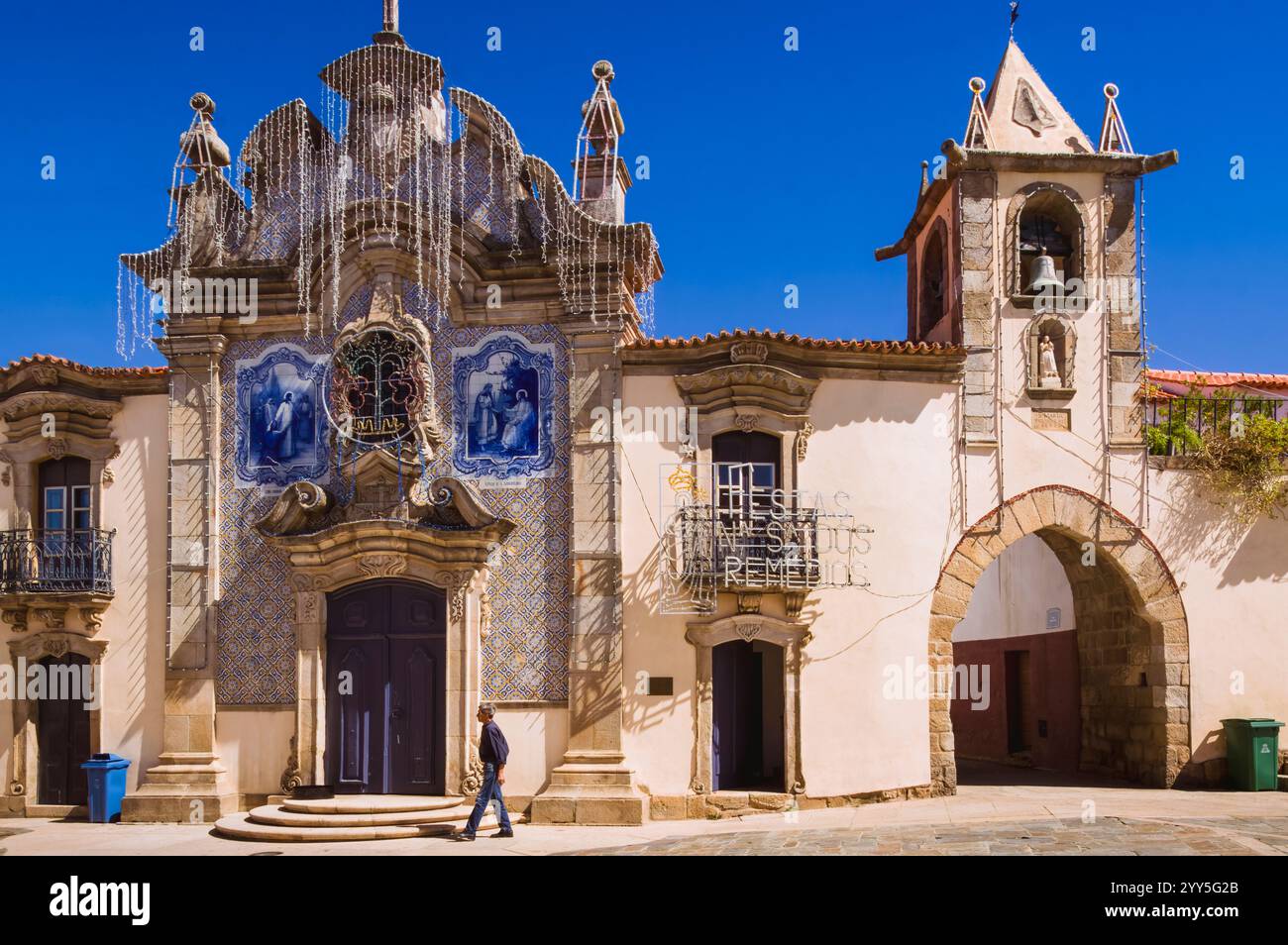 São João da Pesqueira, Portugal, 29 août 2015 : façade festive : célébration de la tradition Banque D'Images