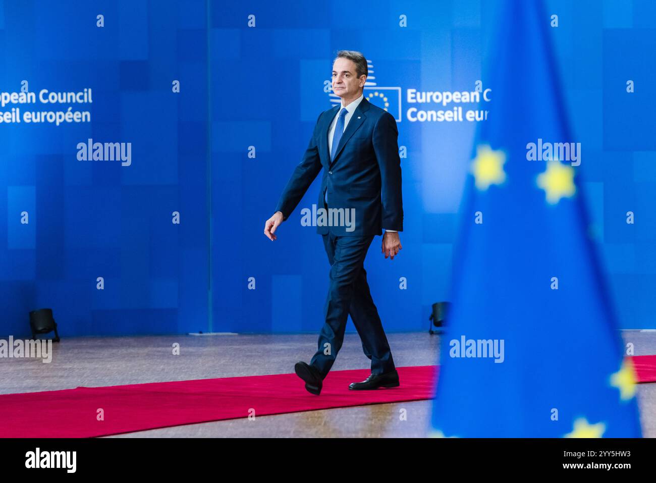 BRUXELLES, BELGIQUE - 19 DÉCEMBRE 2024. Kyriakos MITSOTAKIS, premier ministre grec, arrive au sommet du conseil européen, dans le bâtiment Europa, siège du Conseil de l'UE à Bruxelles, Belgique, le 19 décembre 2024. Les dirigeants de l'UE se réunissent à Bruxelles pour discuter de l'Ukraine, de l'UE dans le monde, du moyen-Orient, de la résilience et de la préparation, des migrations et des questions de politique étrangère. Crédit : Morfo SAVVA | Alamy Live News. Banque D'Images