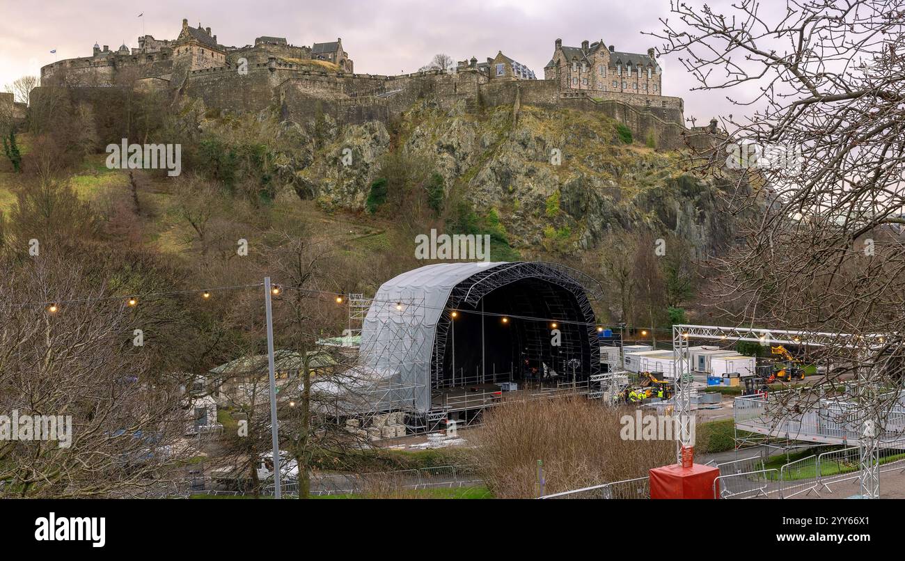 Evénements arène mise en place pour des concerts live pour les célébrations Hogmanay à Princes Street Gardens, Édimbourg, Écosse, Royaume-Uni Banque D'Images