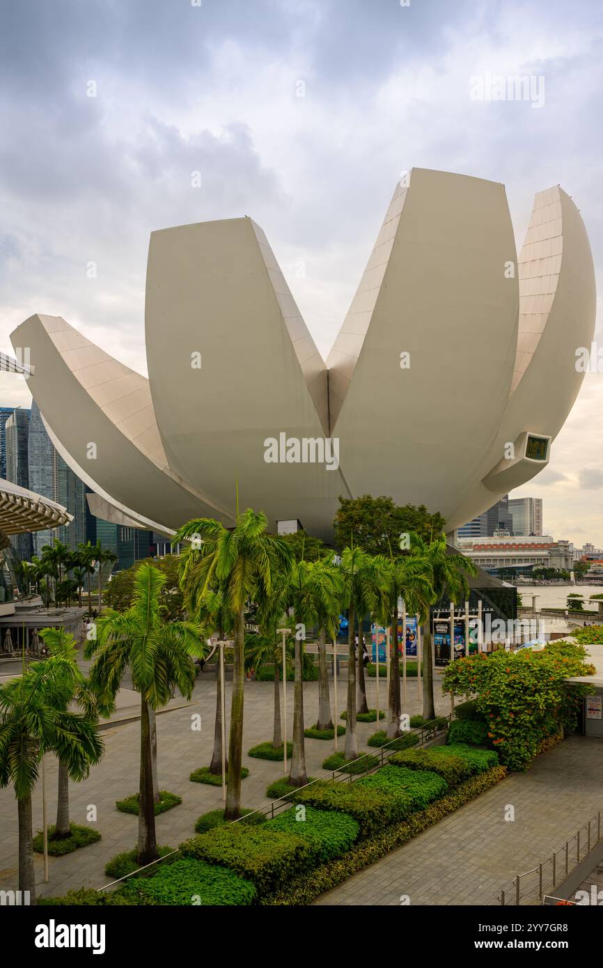 Devant le Musée des sciences de l'art de Singapour pendant la journée, Singapour Banque D'Images