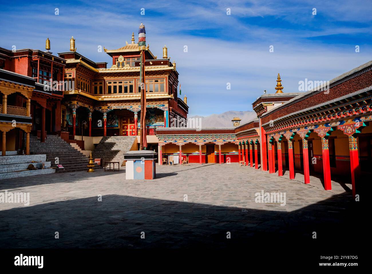 Monastère Matho du 14ème siècle, célèbre pour son Oracle Nagrang Festival où la danse masquée et les prédictions de l'avenir sont faites par Rongstans ou Oracles. Banque D'Images
