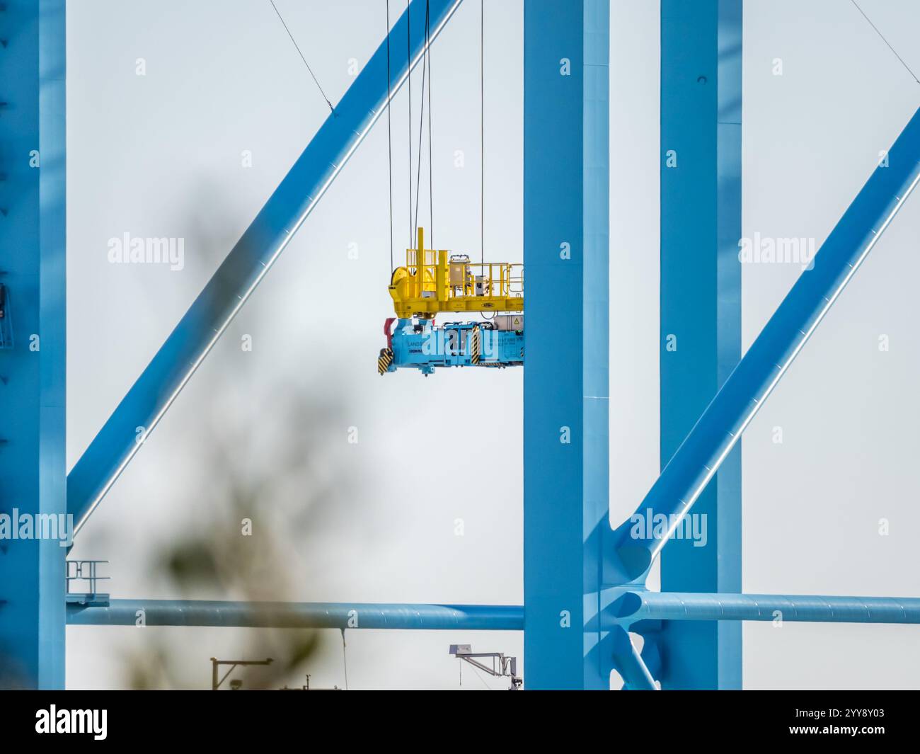 Grues passerelle dans le port de Rijeka Banque D'Images
