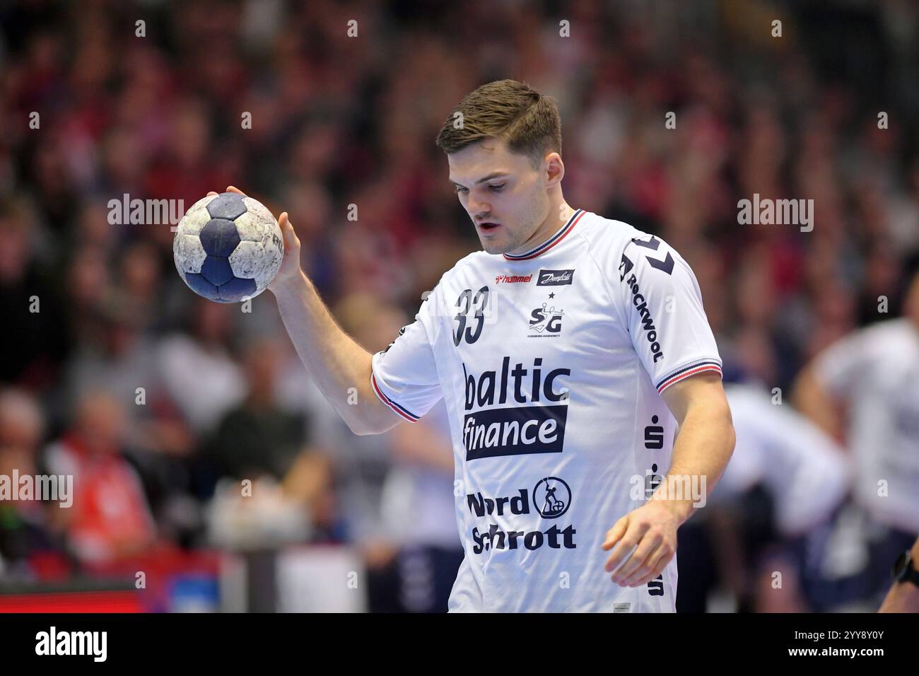 Kay Smits (SG Flensburg-Handewitt, #33) , GER, MT Melsungen - SG Flensburg-Handewitt, Handball, DHB-Pokal, Viertelfinale, saison 2024/2025, 19.12.2024, Foto : Eibner-Pressefoto / Roland Sippel Banque D'Images