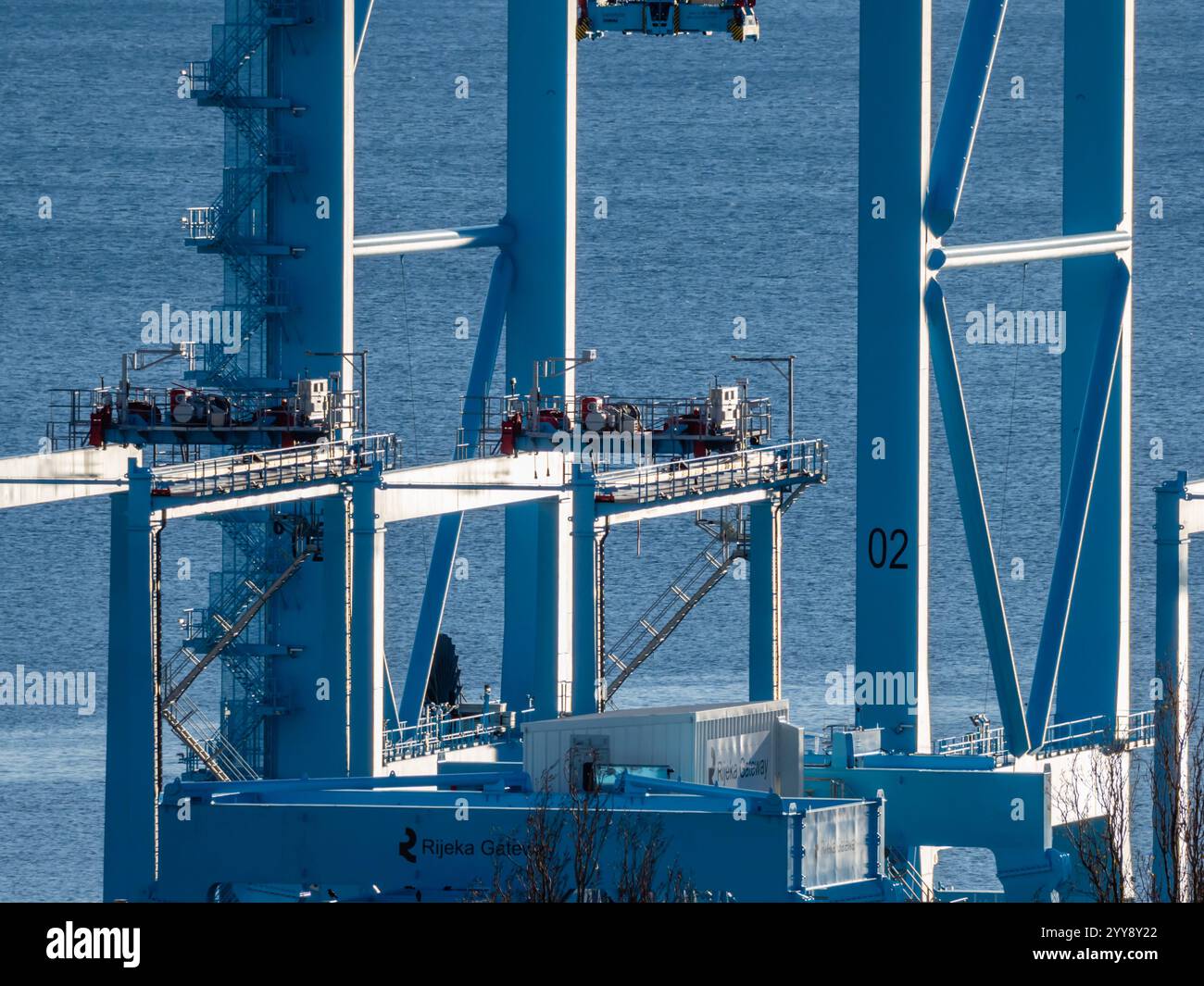 Grues passerelle dans le port de Rijeka Banque D'Images