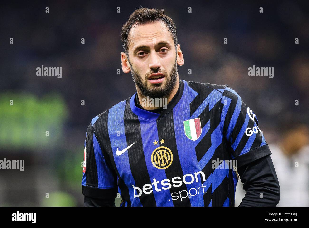 Milan, Italie, Italie. 19 décembre 2024. Hakan CALHANOGLU de l'Inter Milan lors de la Coupe d'Italie, Coppa Italia match entre le FC Internazionale et Udinese Calcio au Stadio Giuseppe-Meazza le 19 décembre 2024 à Milan, Italie. (Crédit image : © Matthieu Mirville/ZUMA Press Wire) USAGE ÉDITORIAL SEULEMENT! Non destiné à UN USAGE commercial ! Banque D'Images