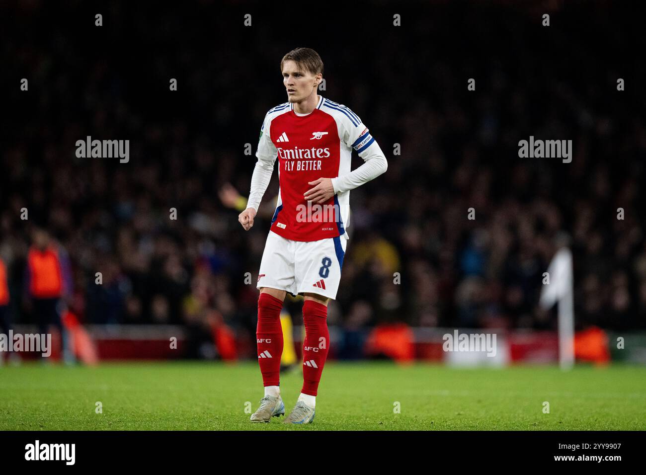 LONDRES, ANGLETERRE - 18 DÉCEMBRE : Martin Odegaard de l'Arsenal FC lors du match quart de finale de la Carabao Cup entre Arsenal et Crystal Palace à Emirates Banque D'Images