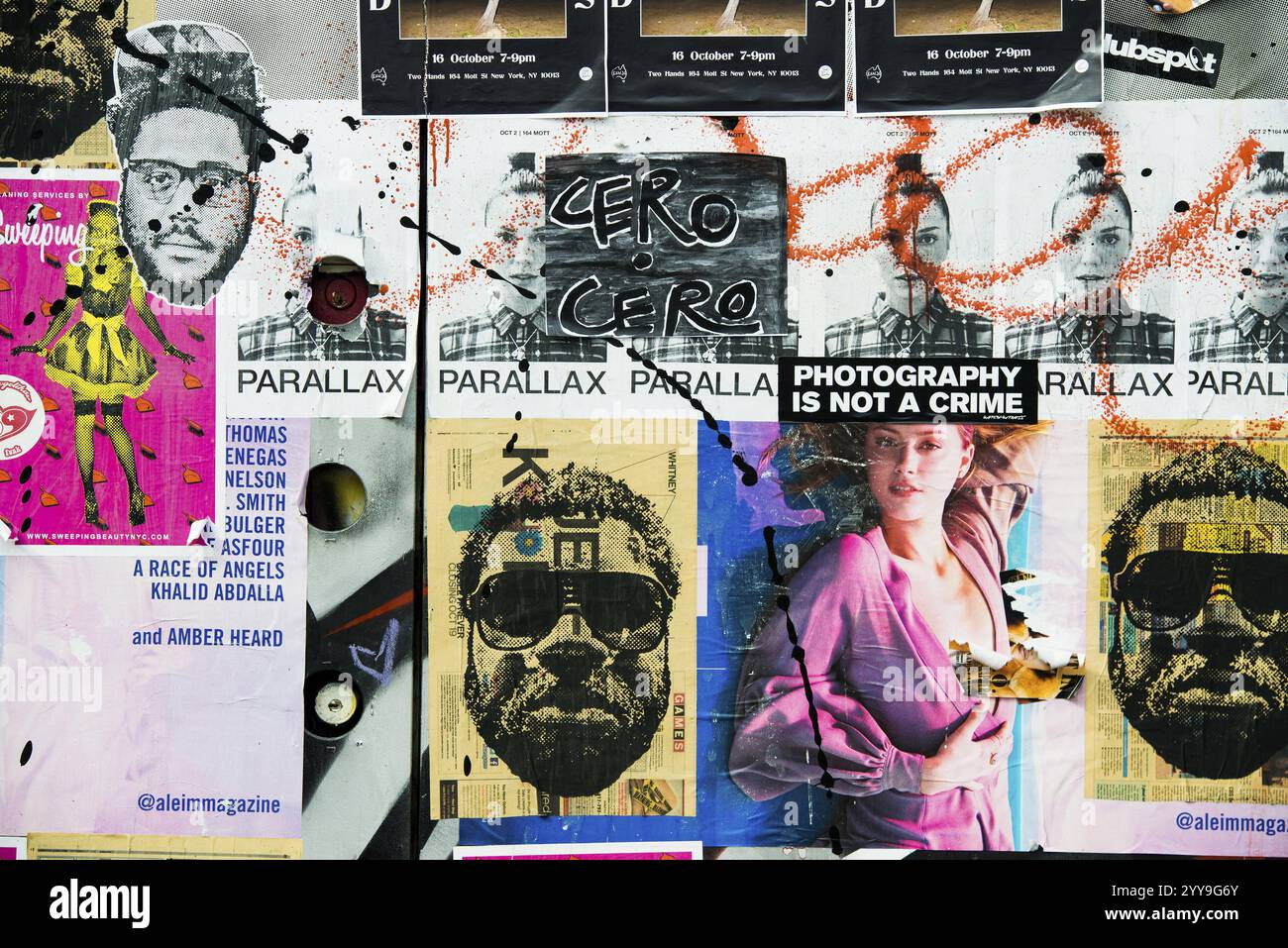 Street art, affiches, Williamsburg, Brooklyn, New York, New York, États-Unis, Amérique du Nord Banque D'Images