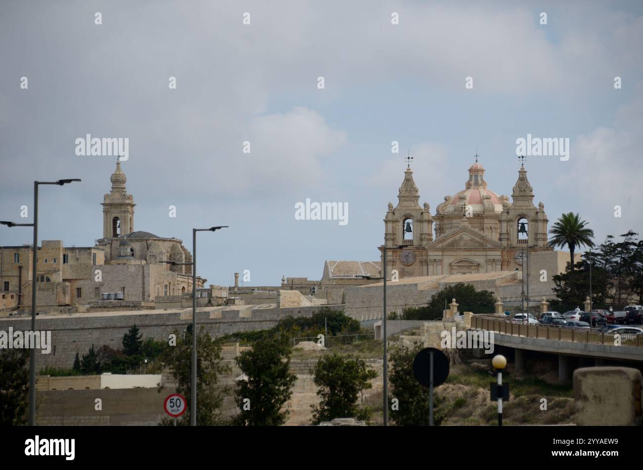 Église de l'Annonciation de notre-Dame, cathédrale de Paul, vue de Mdina depuis Gheriexem, Rabat, Malte, Europe Banque D'Images