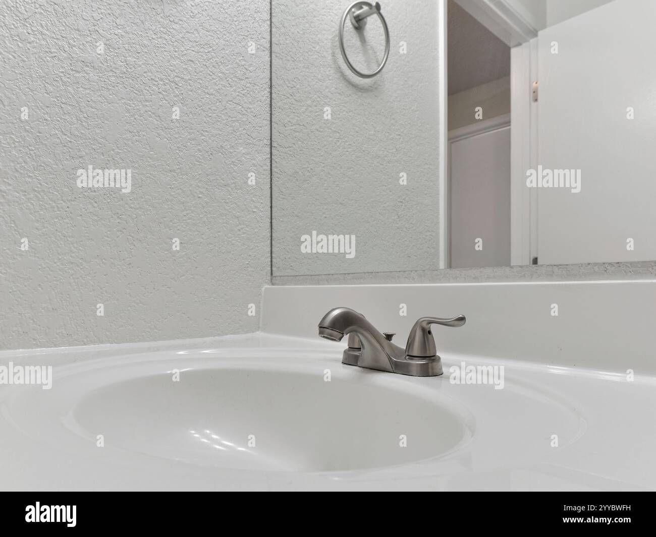 Salle de bains moderne et résidentielle Banque D'Images