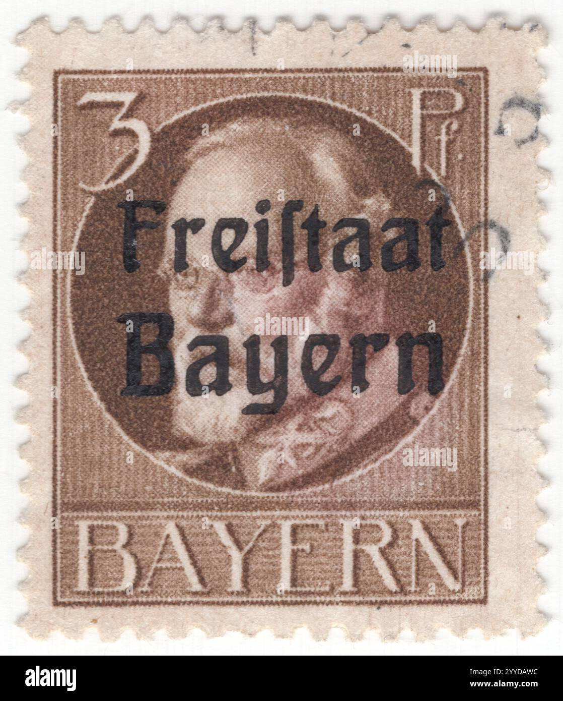 BAVIÈRE — 1919 août 26 : timbre-poste marron à 3 pfennig représentant le portrait du roi Louis III (07-Jan-1845 – 18-Oct-1921), le dernier roi de Bavière. 'Freistaat Bayern' surimprimé. Initialement, il sert dans l'armée bavaroise en tant que lieutenant et occupe le grade d'Oberleutnant pendant la guerre austro-prussienne. Il entre en politique à l'âge de 18 ans en devenant membre du parlement bavarois et participe activement à la politique, soutenant les réformes électorales. Plus tard dans sa vie, il est régent et chef de facto de l'État de 1912 à 1913, régnant pour son cousin Otto Banque D'Images