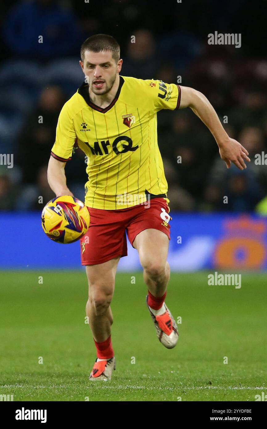 Burnley, Royaume-Uni. 21 décembre 2024. Giorgi Chakvetadze de Watford en action. EFL Skybet Championship match, Burnley v Watford au Turf Moor à Burnley, Lancashire le samedi 21 décembre 2024. Cette image ne peut être utilisée qu'à des fins éditoriales. Usage éditorial exclusif.photo par Chris Stading/Andrew Orchard photographie sportive/Alamy Live News crédit : Andrew Orchard photographie sportive/Alamy Live News Banque D'Images