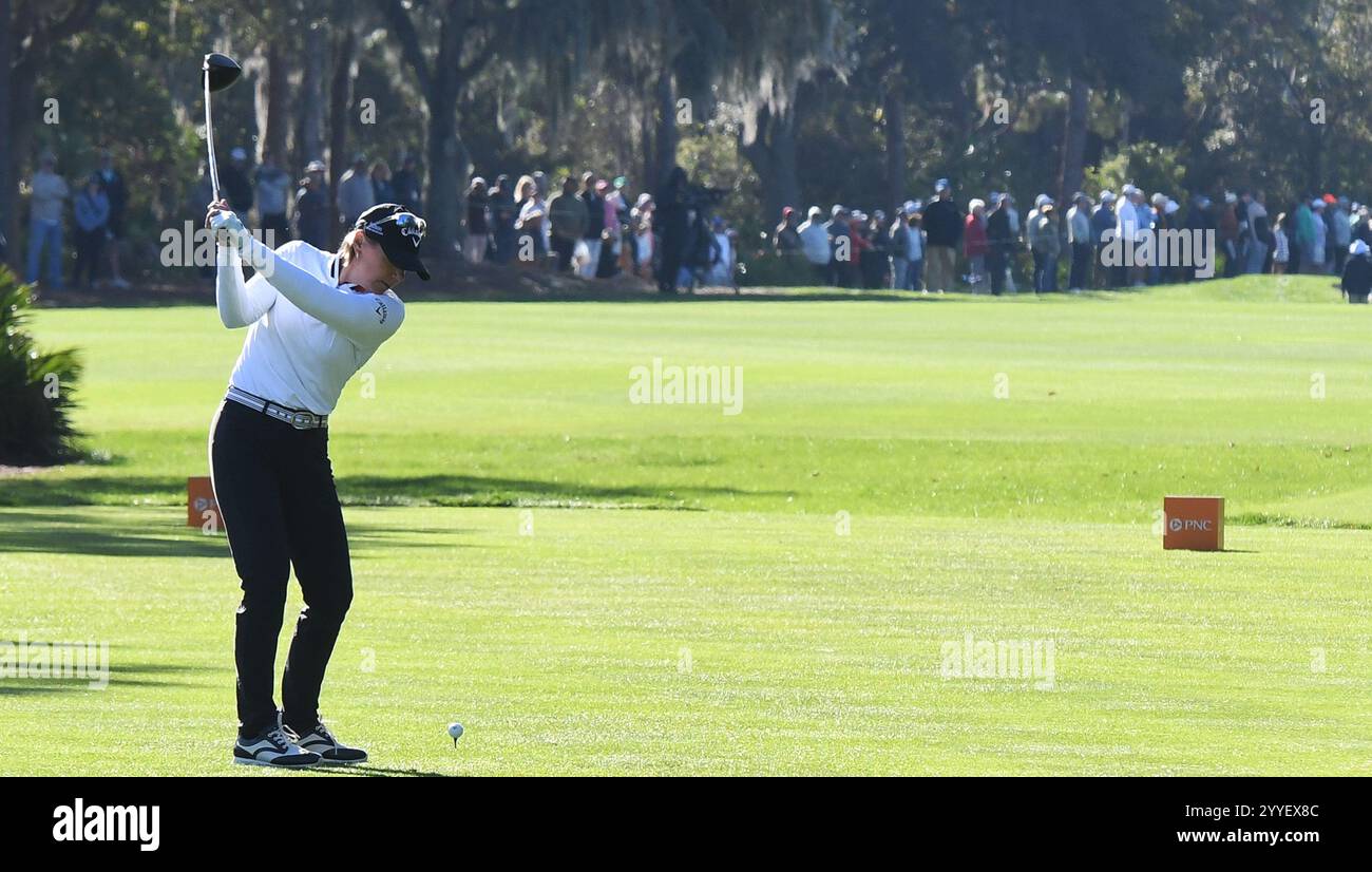 Orlando, États-Unis. 21 décembre 2024. Annika Sorenstam fait un départ sur le premier trou lors de la première manche du championnat PNC 2024 au Ritz-Carlton Golf Club à Orlando, en Floride. Crédit : SOPA images Limited/Alamy Live News Banque D'Images