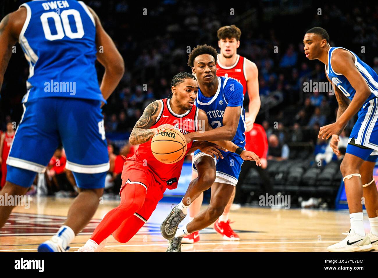 New York, NY, États-Unis. 21 décembre 2024. Que GLOVER 6 5TH G DES OHIO NY BUCKEYES pendant Ohio St Buckeyes et Kentucky Wildcats Men;s Basketball Game au Madison Square Garden NY (crédit image : © James Patrick Cooper/ZUMA Press Wire) USAGE ÉDITORIAL SEULEMENT! Non destiné à UN USAGE commercial ! Banque D'Images