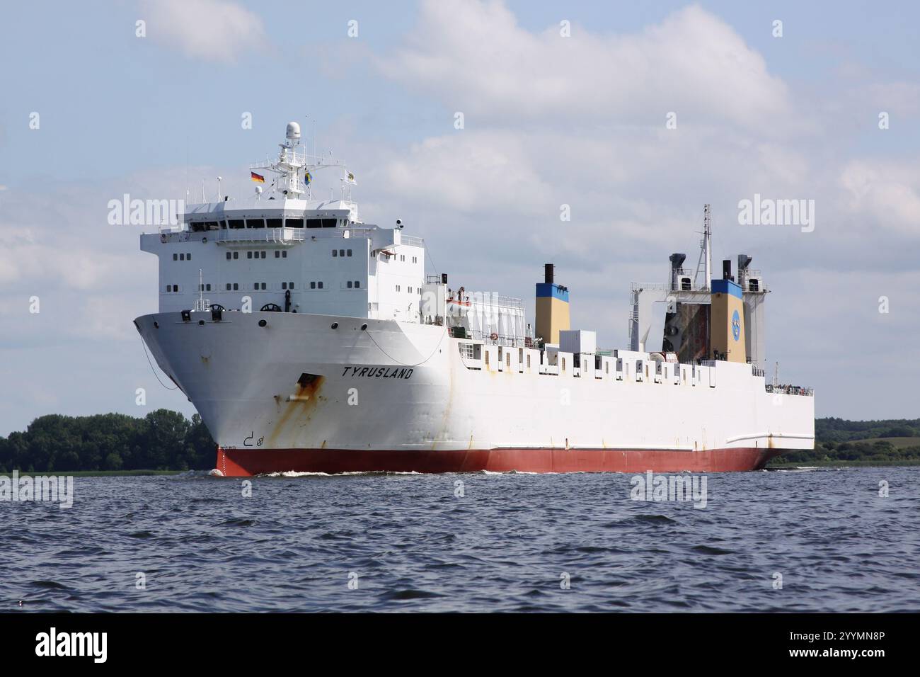 Navire RoRo 'Tyrusland' quittant Lübeck Travemünde Banque D'Images