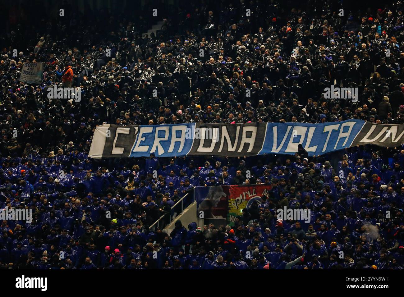 22 décembre 2024 ; Gewiss Stadium, Bergame, Italie, Serie A Football, Atalanta contre Empoli ; les partisans d'Atalanta Banque D'Images