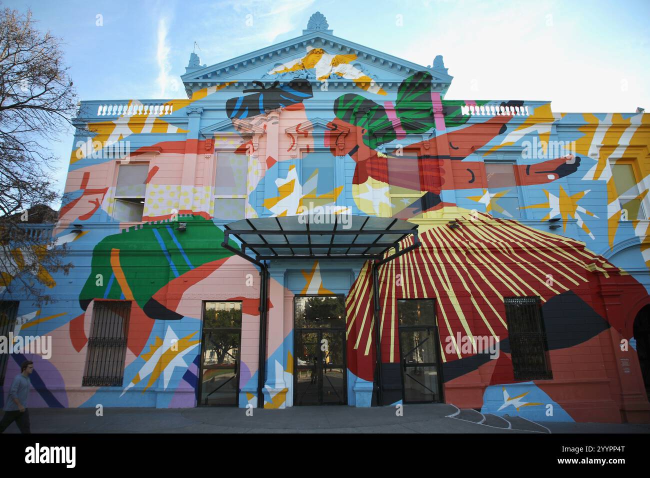 Buenos Aires, Argentine. 2 juin 2023. La façade décorée de fresques du centre culturel Recoleta à Buenos Aires. (Crédit image : © Apolline Guillerot-Malick/SOPA images via ZUMA Press Wire) USAGE ÉDITORIAL SEULEMENT! Non destiné à UN USAGE commercial ! Banque D'Images