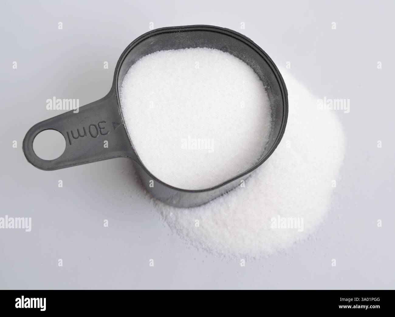 Le carbonate de sodium également connu sous le nom de soude de lavage, de carbonate de soude et de cristaux de soude est le composé inorganique de formule Na2CO3 Banque D'Images