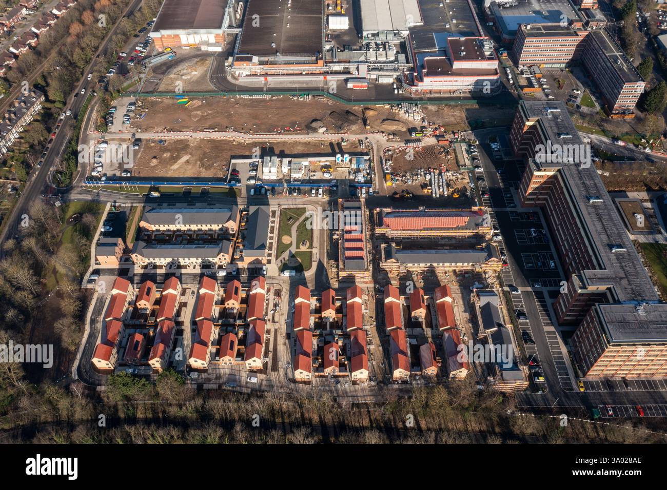 Drone aérien photo de la ville de York dans le North Yorkshire Angleterre montrant une vue à vol d'oiseau d'un chantier de construction d'un tout nouveau développement immobilier b Banque D'Images