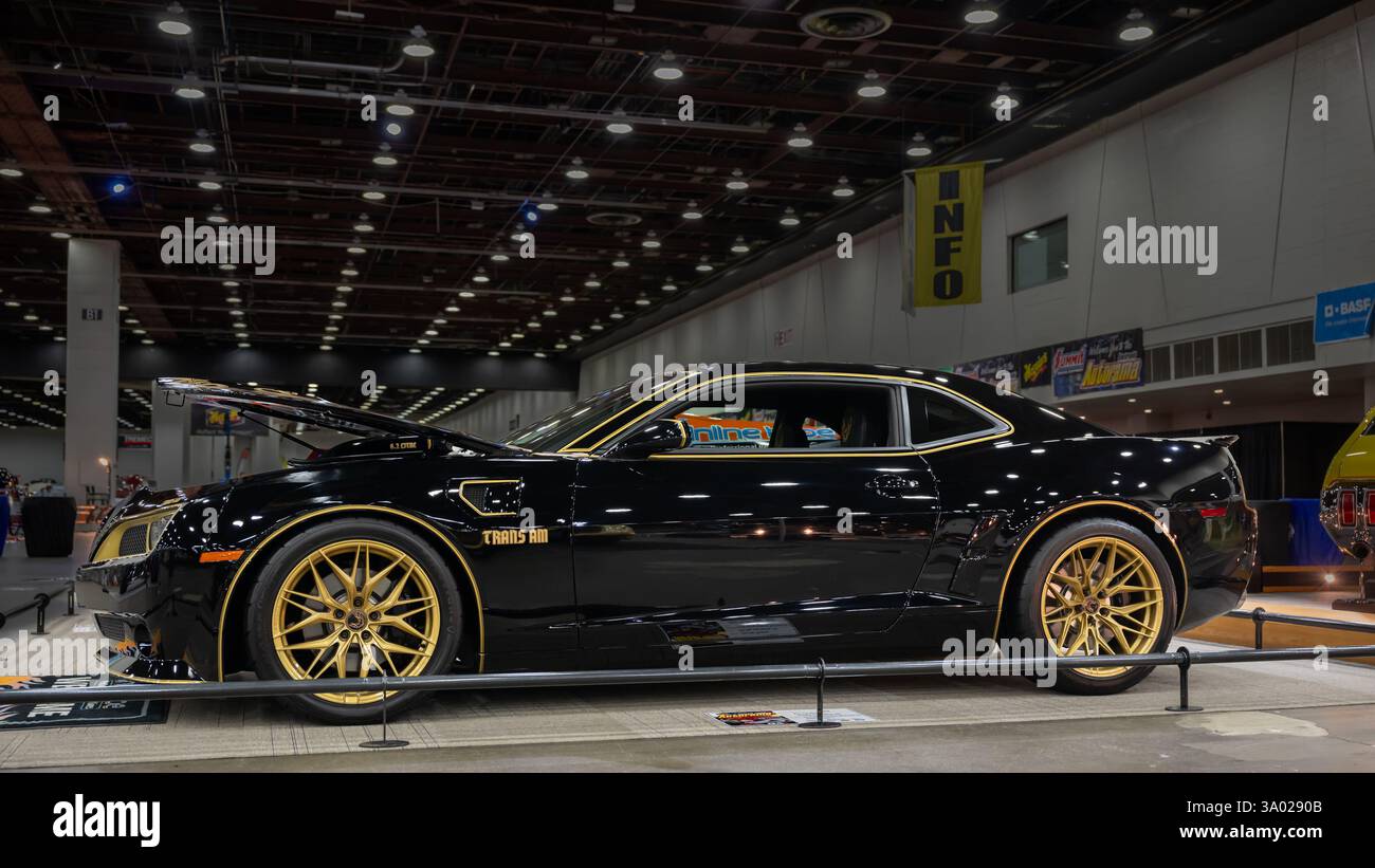 DETROIT, mi/États-Unis - 28 février 2025 : une voiture personnalisée Camaro SS 2010 de Chevrolet (alias Pontiac TRANS Am), à Detroit Autorama. Banque D'Images