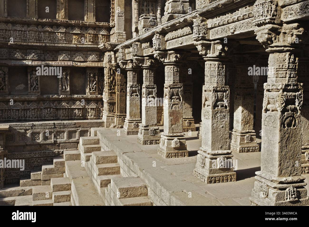 Rani ki vav, puits d'étape, sculpture sur pierre, Patan, Gujarat, Inde, Asie Banque D'Images