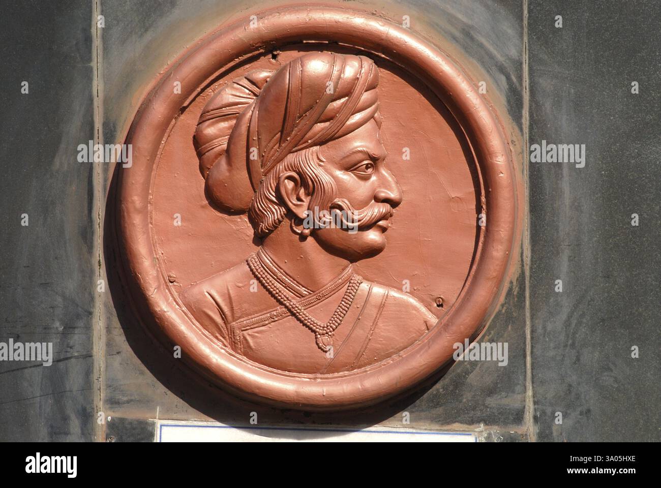 Santajirao Ghorpade travail de secours en bronze général de l'armée de Maratha du roi Sambhaji à Deccan, Pune, Maharashtra, Inde, Asie Banque D'Images