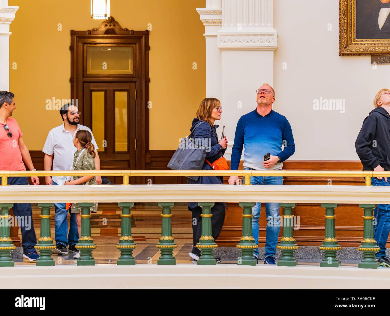 Texas, 9 mars 2024 - vue intérieure du Capitole du Texas avec les visiteurs explorant les salles. Banque D'Images