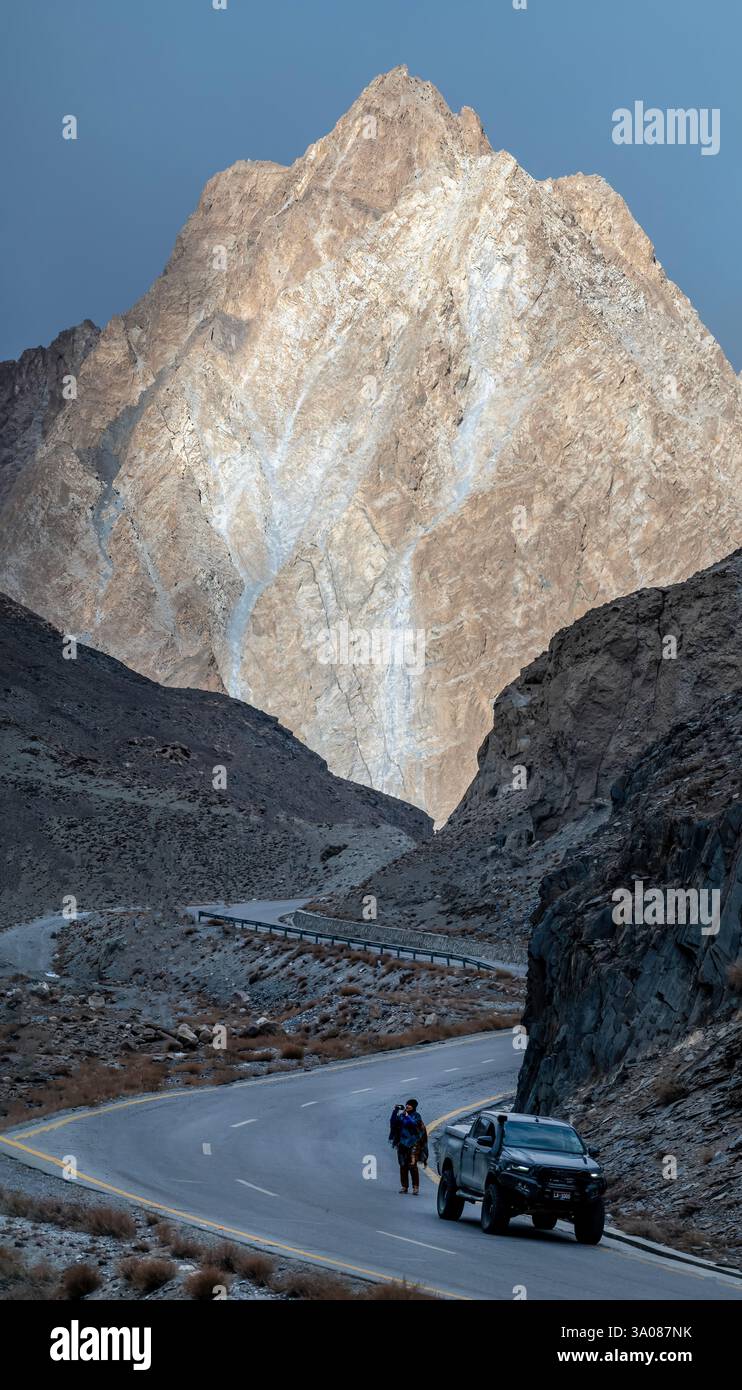 Golden Mountain dans le but supérieur, hunza Banque D'Images