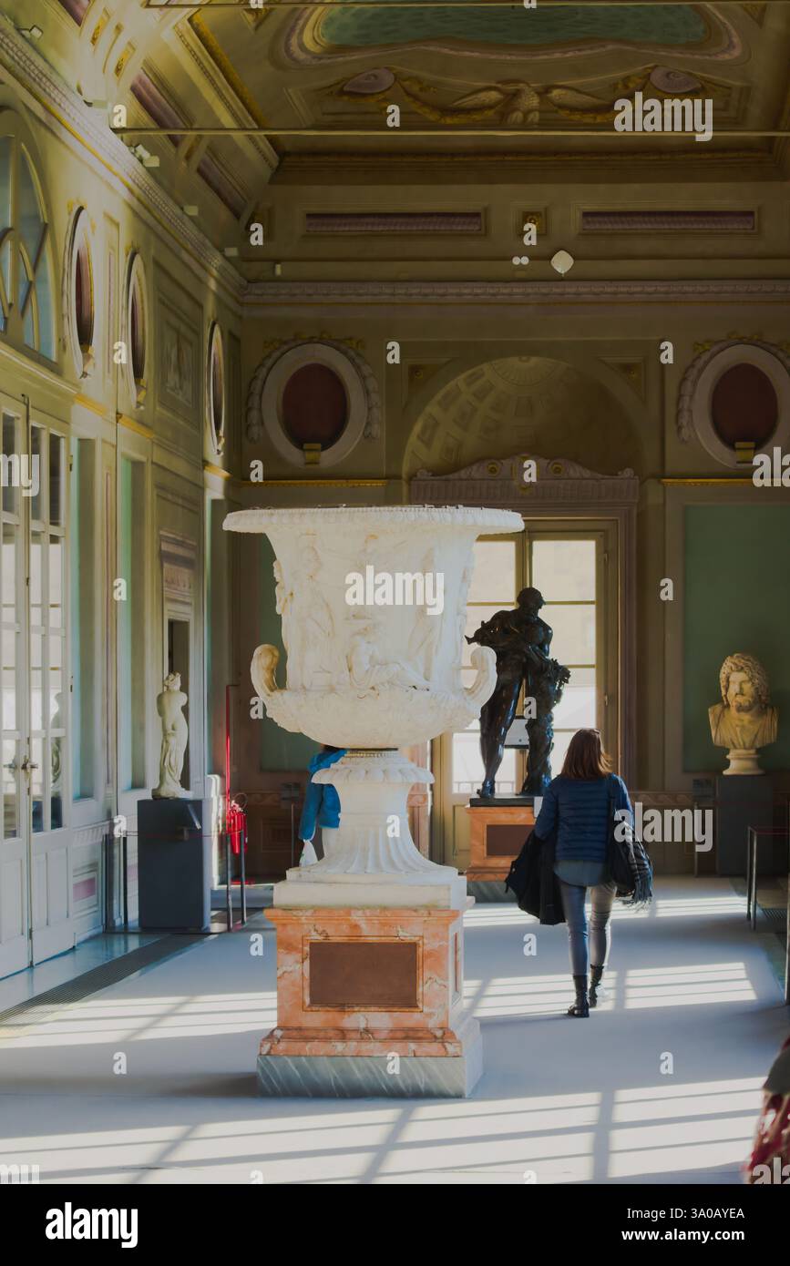Florence, Italie - 10 février 2023 : le couloir du Musée de la Galerie des Offices Banque D'Images