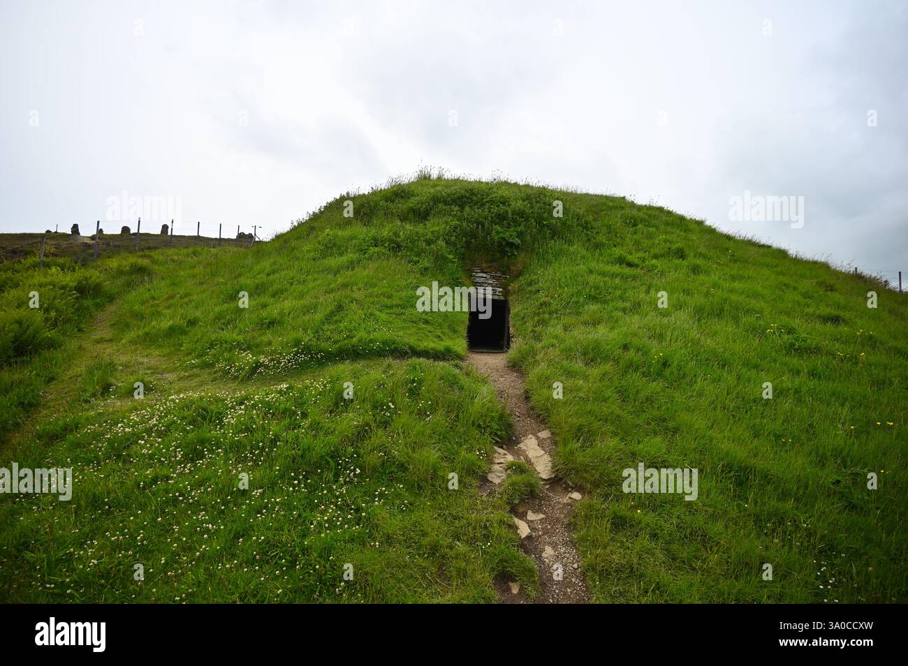 Cuween Hill Chambered cairn, Orcades Écosse Banque D'Images