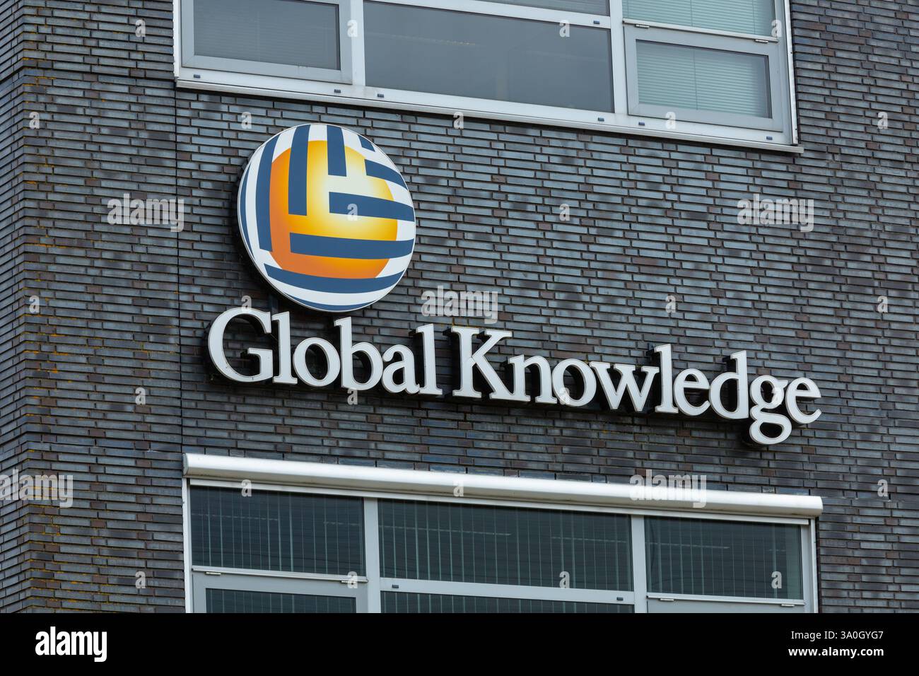 Global Knowledge, Global Knowledge aide à développer les professionnels DE L'INFORMATIQUE avec les meilleures certifications dans les domaines DE L'INFORMATIQUE, de la cybersécurité, du cloud, de la gestion de projet, et plus encore. Banque D'Images