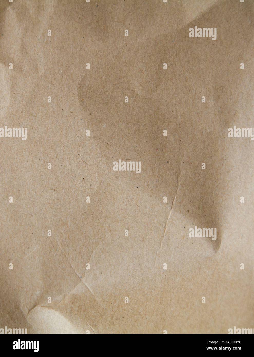 Texture de fond de papier kraft légèrement froissé Banque D'Images