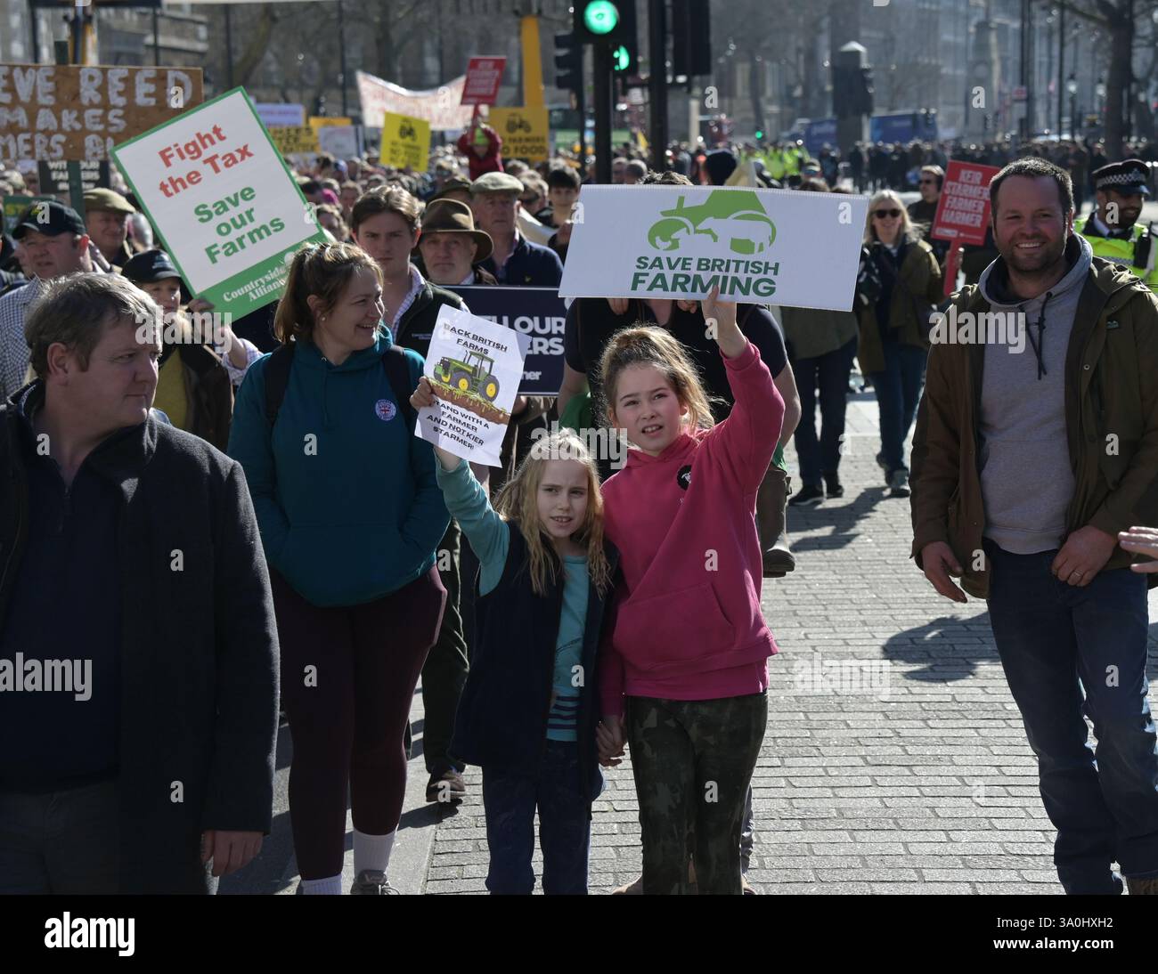 Londres, Royaume-Uni. 4 mars 2025. Les agriculteurs se rassemblent à Londres pour un rassemblement du jour des crêpes pour s'opposer à l'impôt sur les successions du gouvernement à Londres, au Royaume-Uni. (Photo de 李世惠/Voir Li/Picture Capital) crédit : Voir Li/Picture Capital/Alamy Live News Banque D'Images