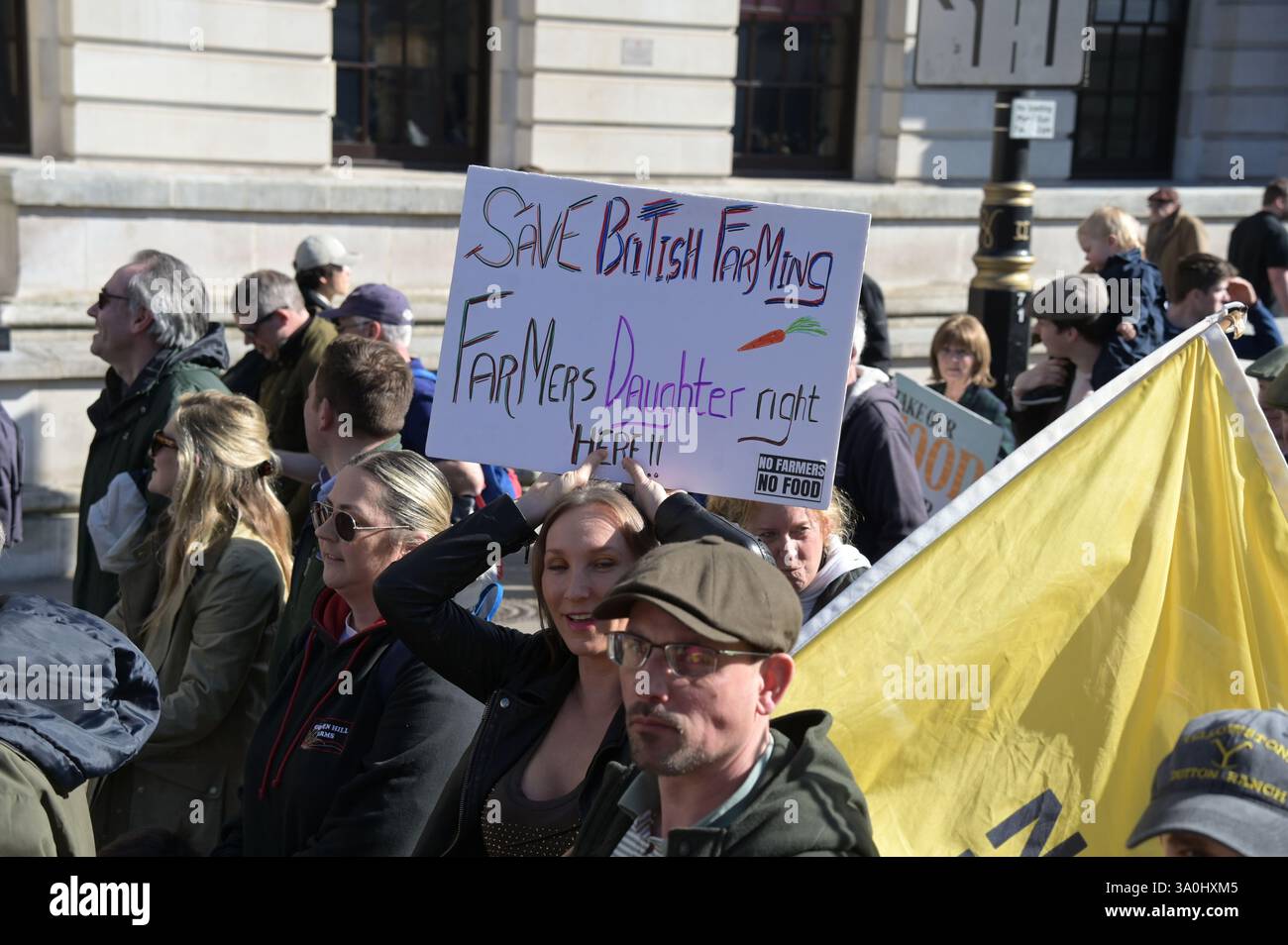 Londres, Royaume-Uni. 4 mars 2025. Les agriculteurs se rassemblent à Londres pour un rassemblement du jour des crêpes pour s'opposer à l'impôt sur les successions du gouvernement à Londres, au Royaume-Uni. (Photo de 李世惠/Voir Li/Picture Capital) crédit : Voir Li/Picture Capital/Alamy Live News Banque D'Images