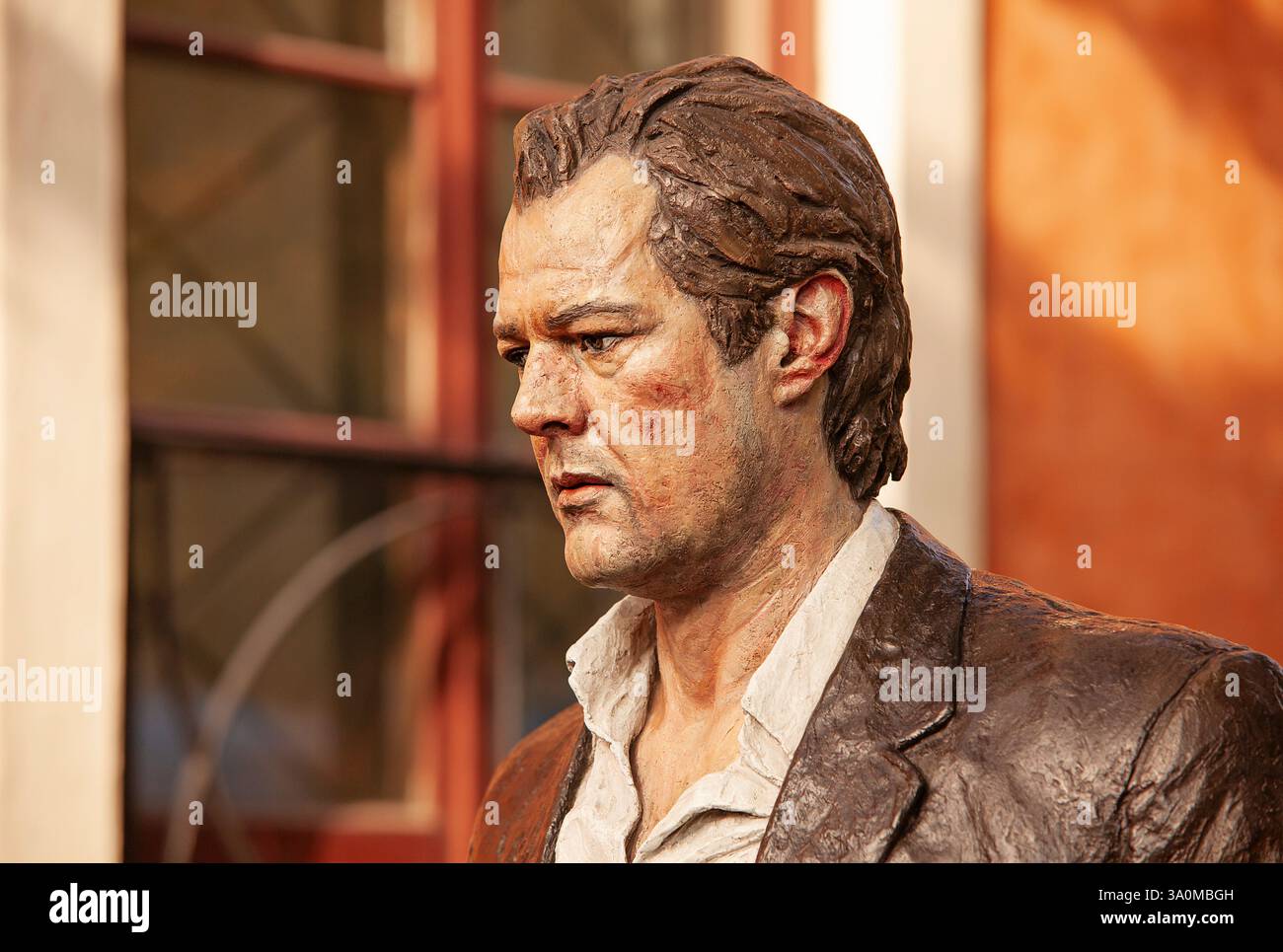 Sculpture 'Standing Man' de Sean Henry Banque D'Images