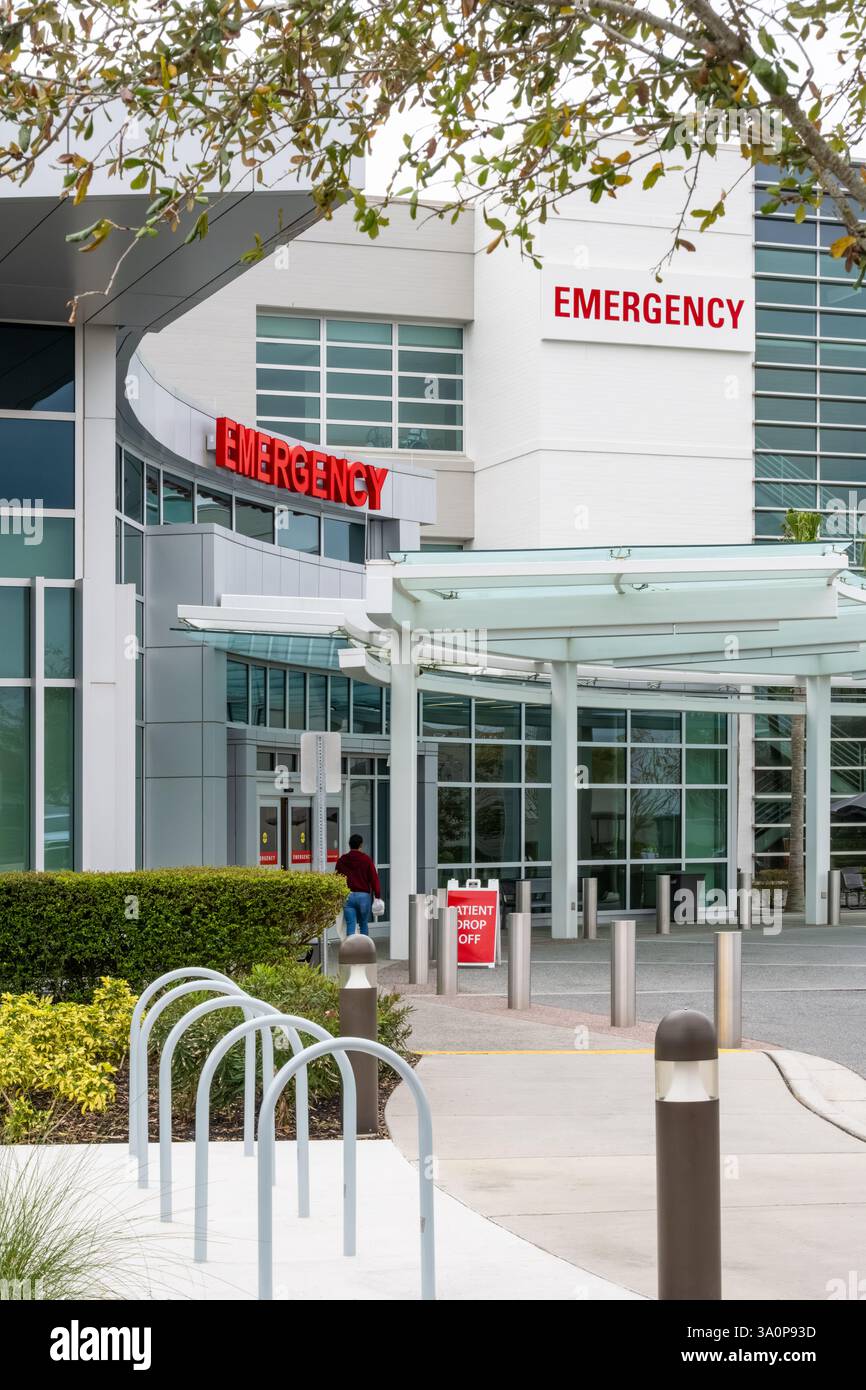 Entrée d'urgence au South Lake Hospital, un hôpital Orlando Health à Clermont, Floride. (ÉTATS-UNIS) Banque D'Images